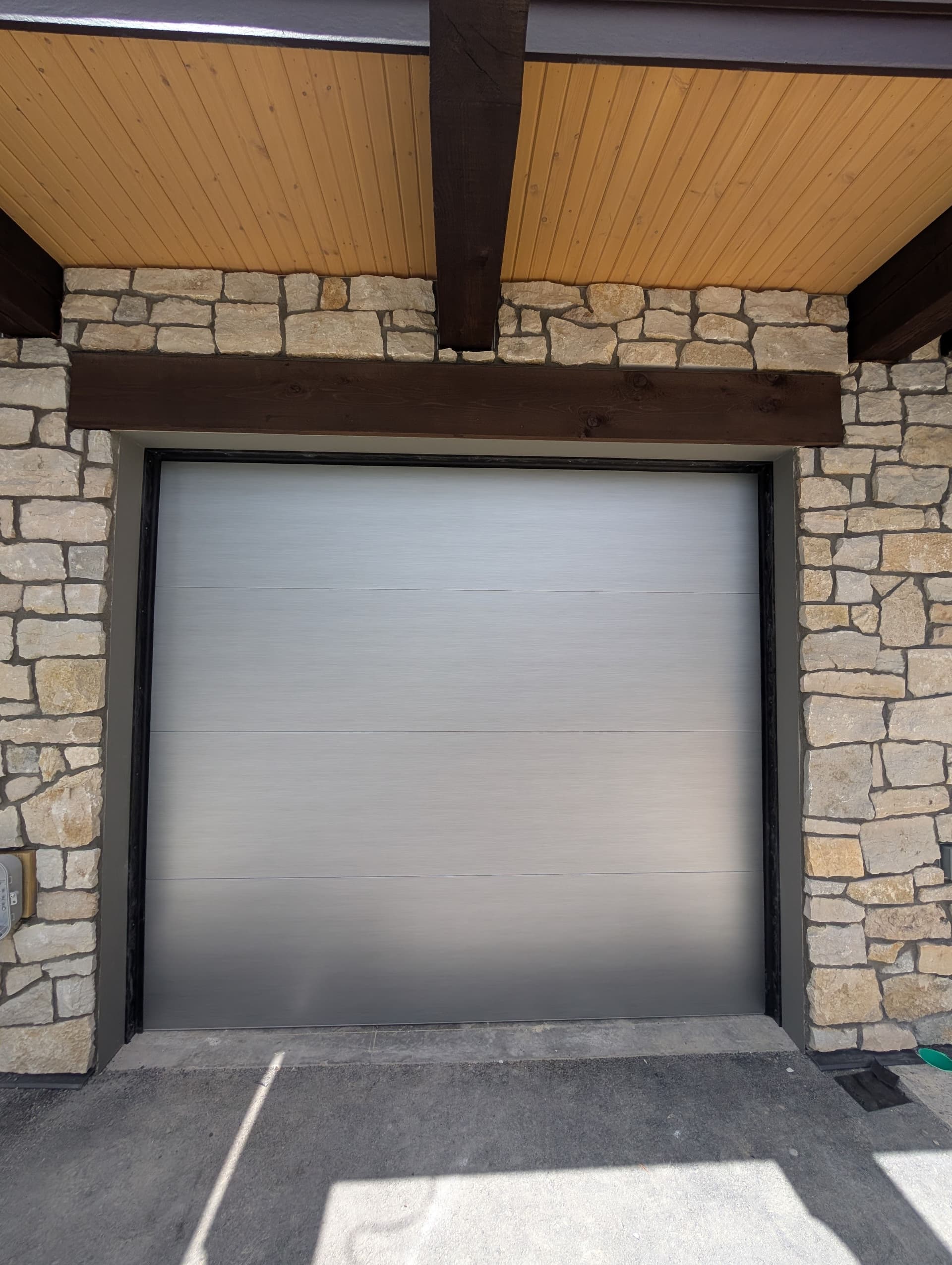 Gallery photos for Hörmann Modern Tech 3550 Garage Door Install at The Landing in Winter Park: Image #1