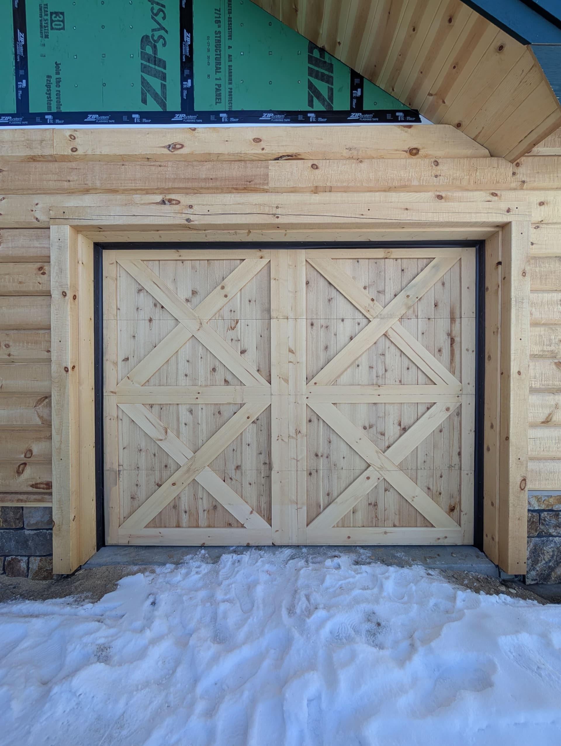 Gallery photos for Custom Garage Door Installation in Grand Lake Mountain Home: Image #2